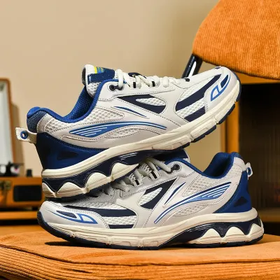 CASUAL SPORTS SNEAKERS 